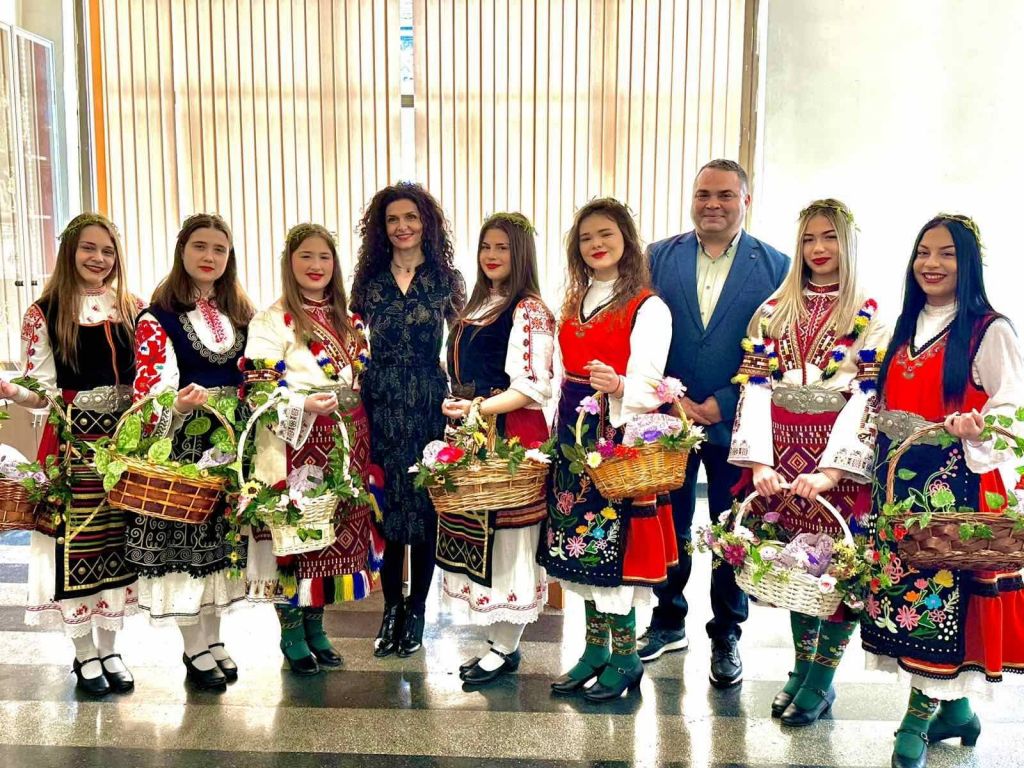 Ой Лазаре, Лазаре! - НЧ Илия Бешков - Долни Дъбник
